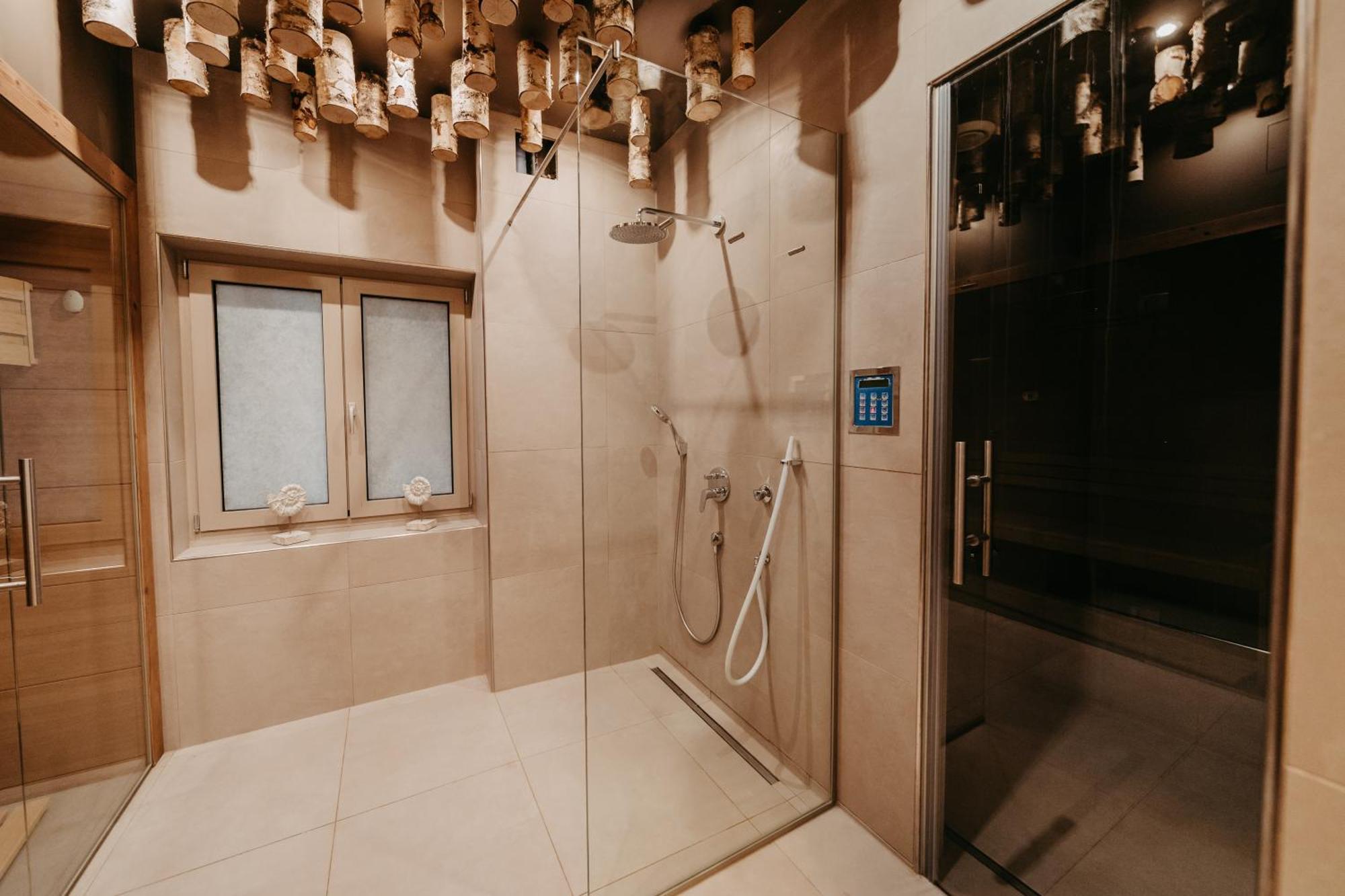 Hideaway An Der Weinstrasse - Pool & Sauna - Apartments Anderlage Spielfeld Eksteriør bilde