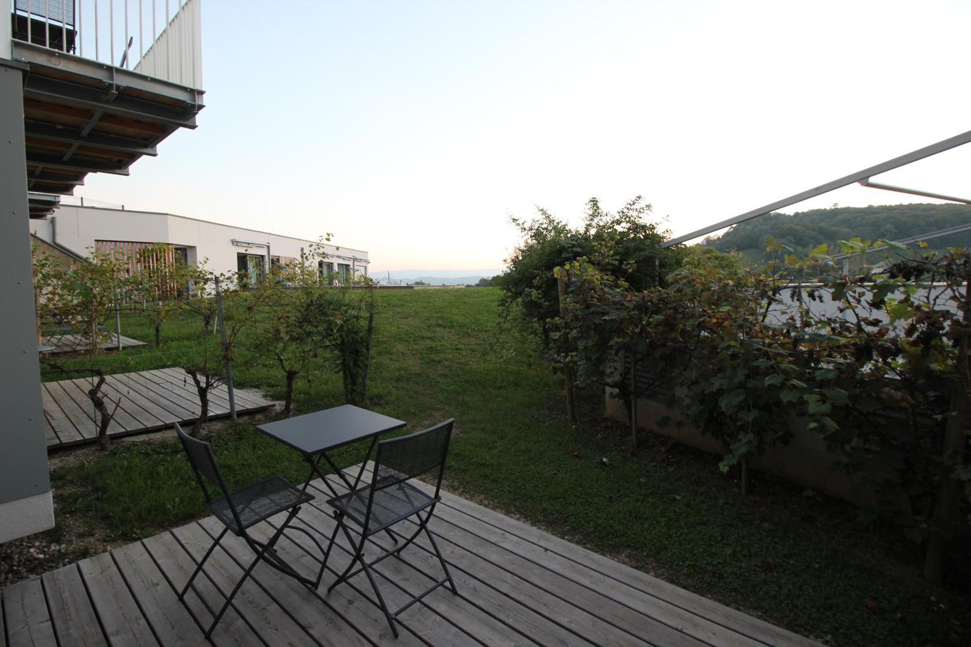 Hideaway An Der Weinstrasse - Pool & Sauna - Apartments Anderlage Spielfeld Rom bilde