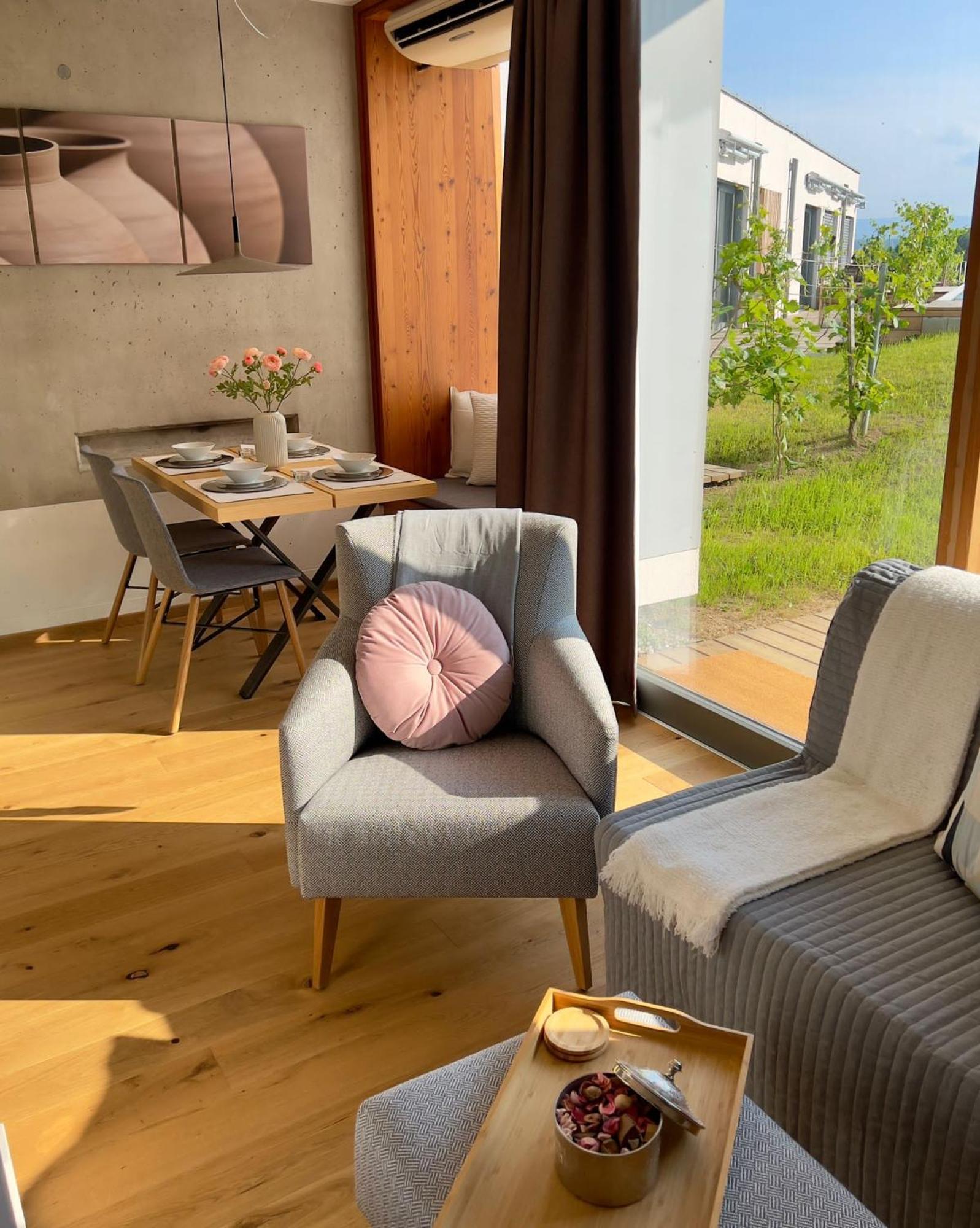 Hideaway An Der Weinstrasse - Pool & Sauna - Apartments Anderlage Spielfeld Rom bilde